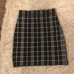 Theory high waisted blue and white plaid skirt